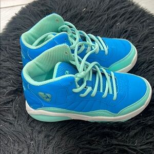Shaq basketball shoes